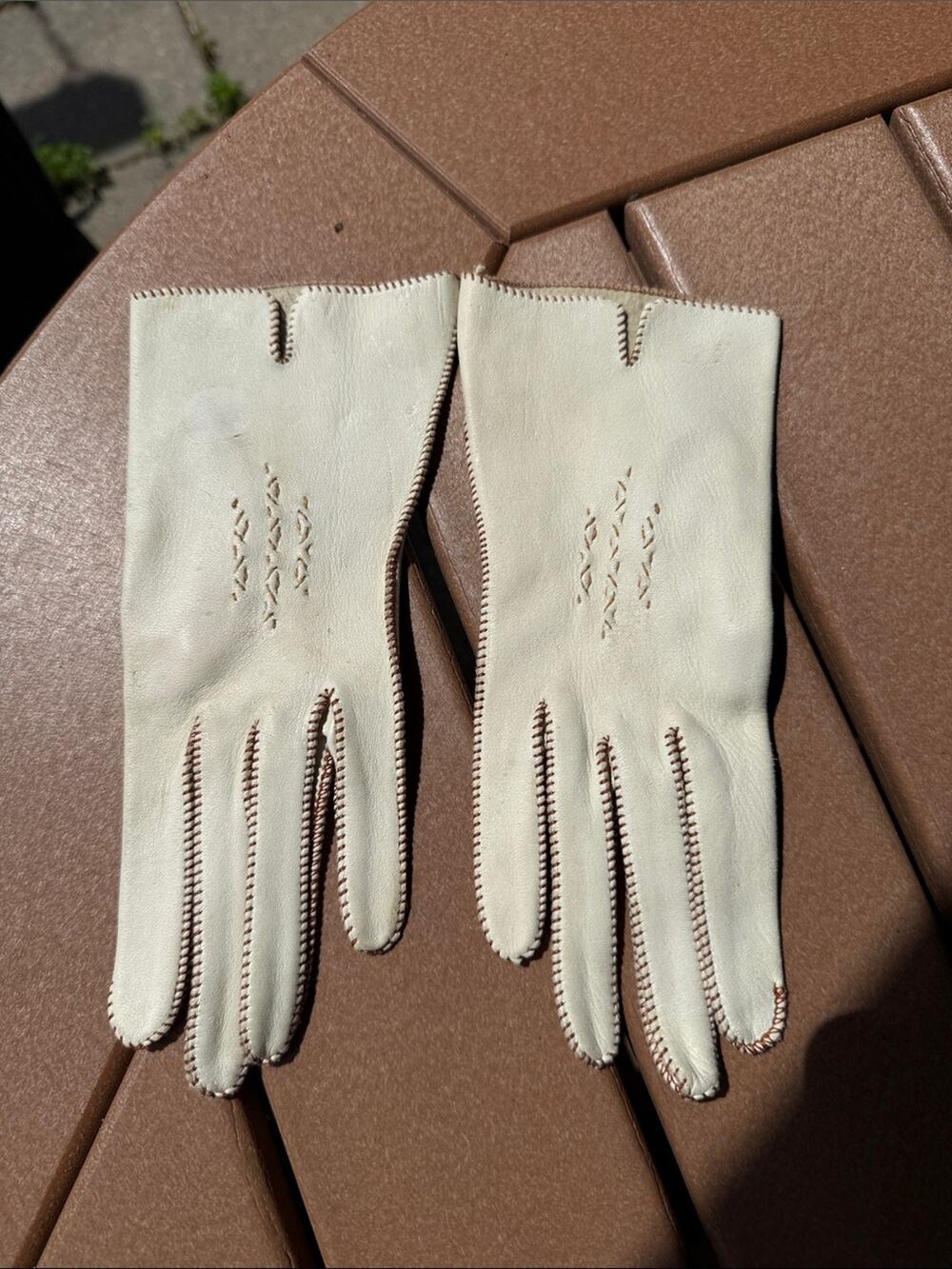 Vintage Genuine Deerskin Leather Gloves Cream Tan Size 6.5